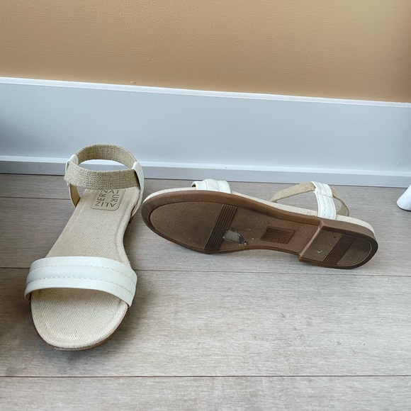 Naturalizer sandals - Picture 4 of 7